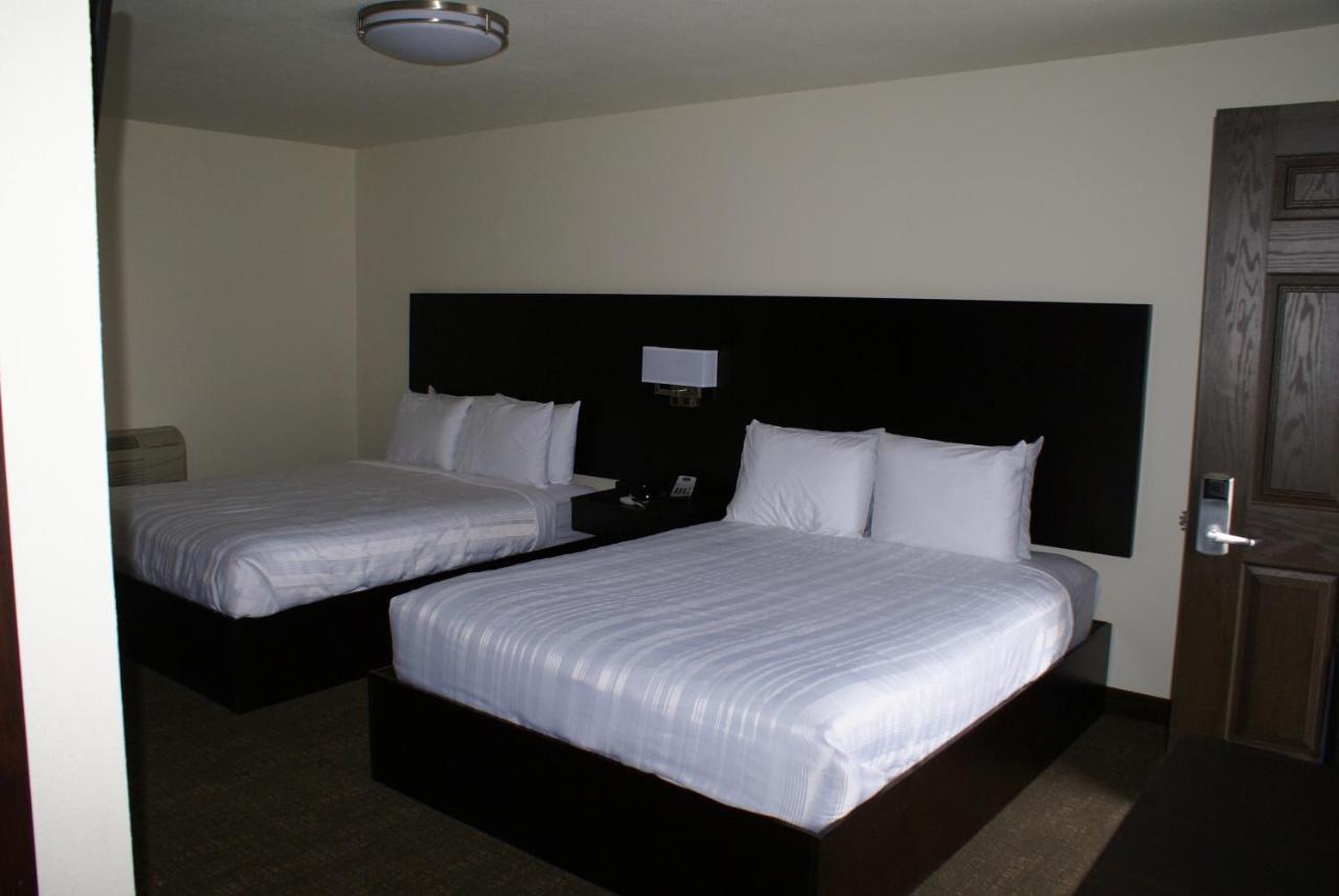 Boarders Inn & Suites By Cobblestone Hotels - Syracuse ภายนอก รูปภาพ