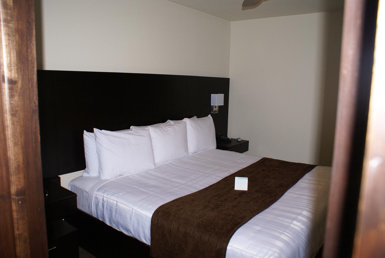 Boarders Inn & Suites By Cobblestone Hotels - Syracuse ภายนอก รูปภาพ