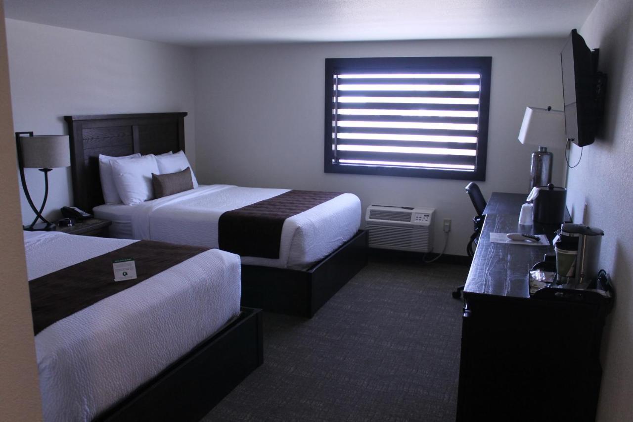 Boarders Inn & Suites By Cobblestone Hotels - Syracuse ภายนอก รูปภาพ